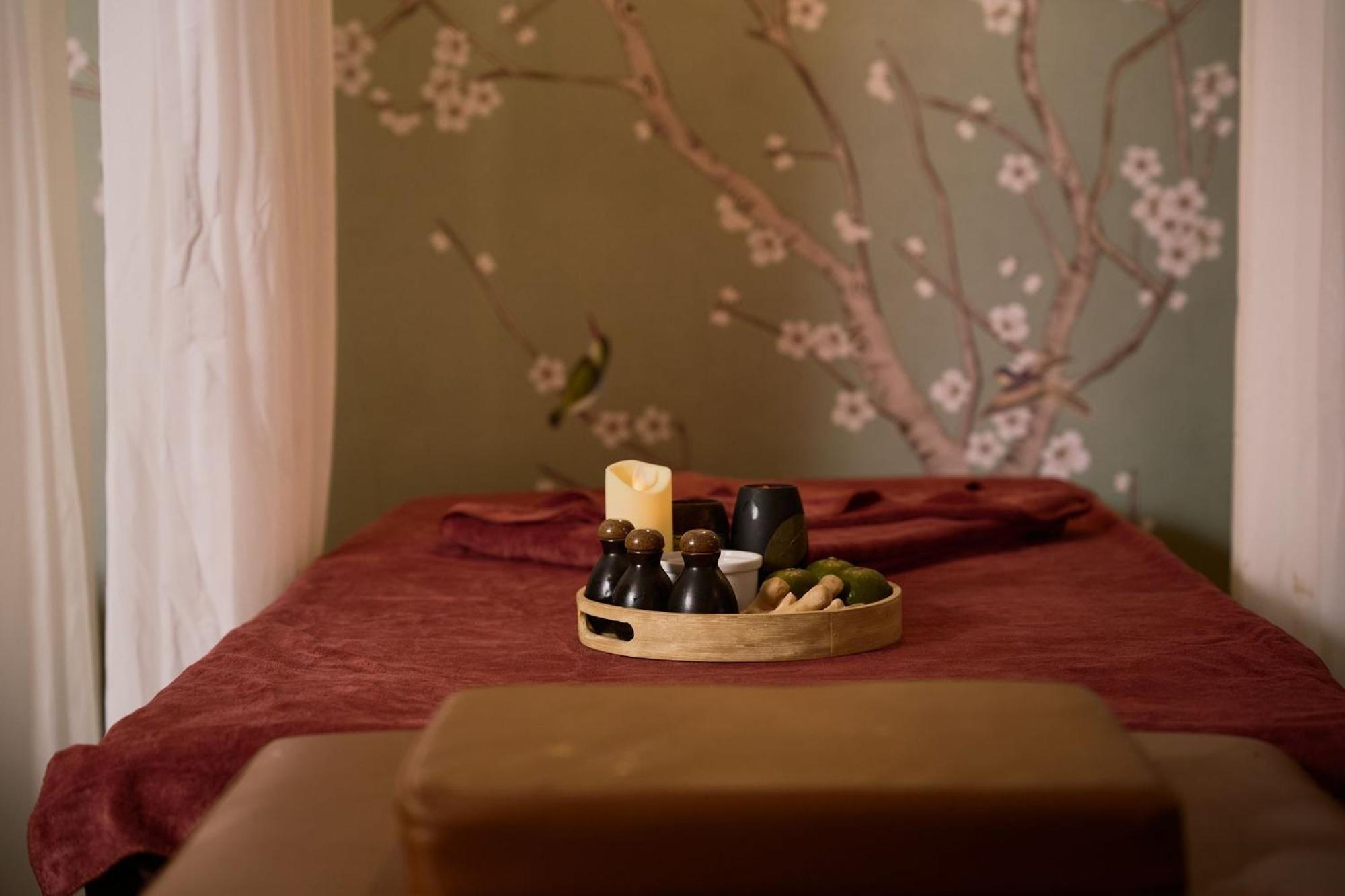 Amara Hanoi Hotel And Spa Экстерьер фото