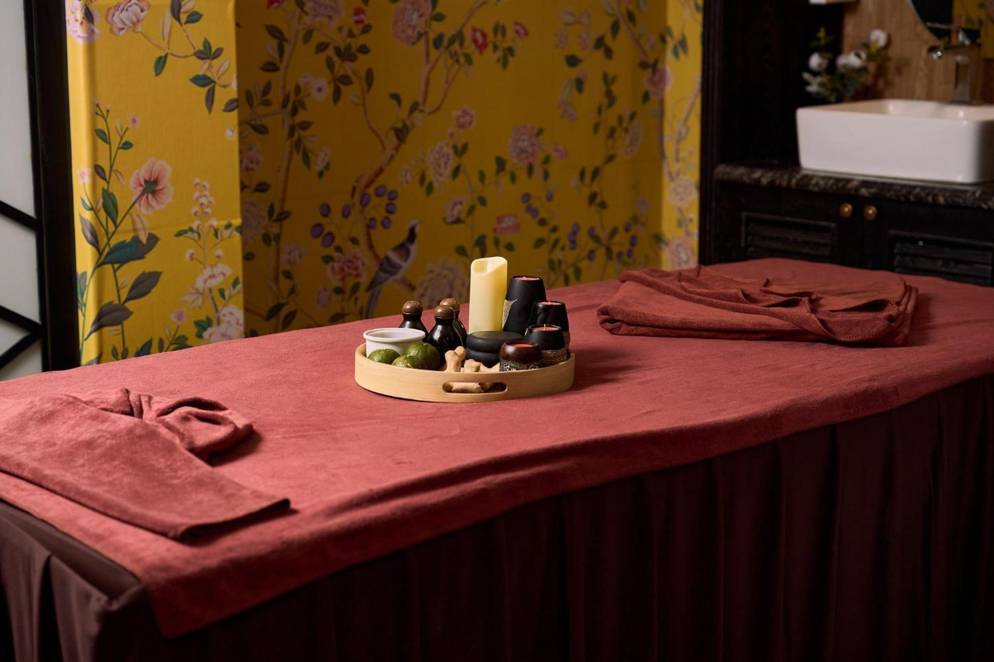 Amara Hanoi Hotel And Spa Экстерьер фото