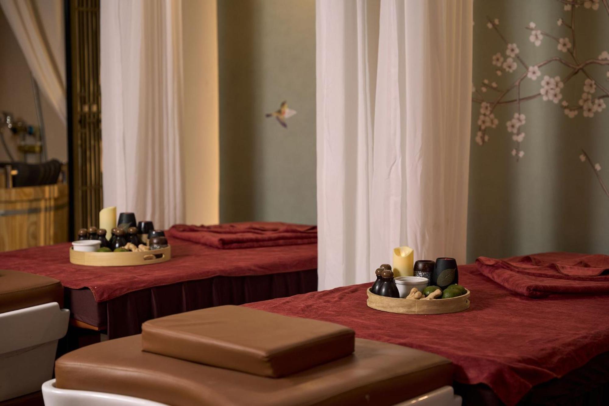 Amara Hanoi Hotel And Spa Экстерьер фото