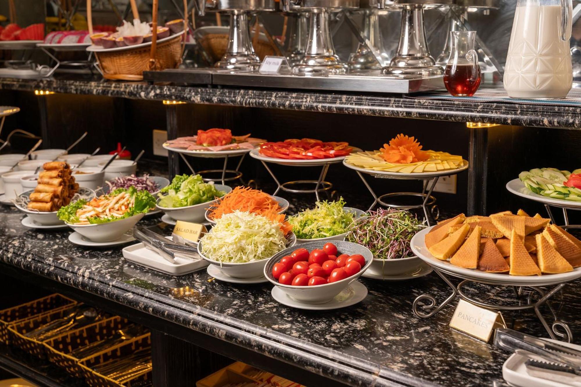 Amara Hanoi Hotel And Spa Экстерьер фото