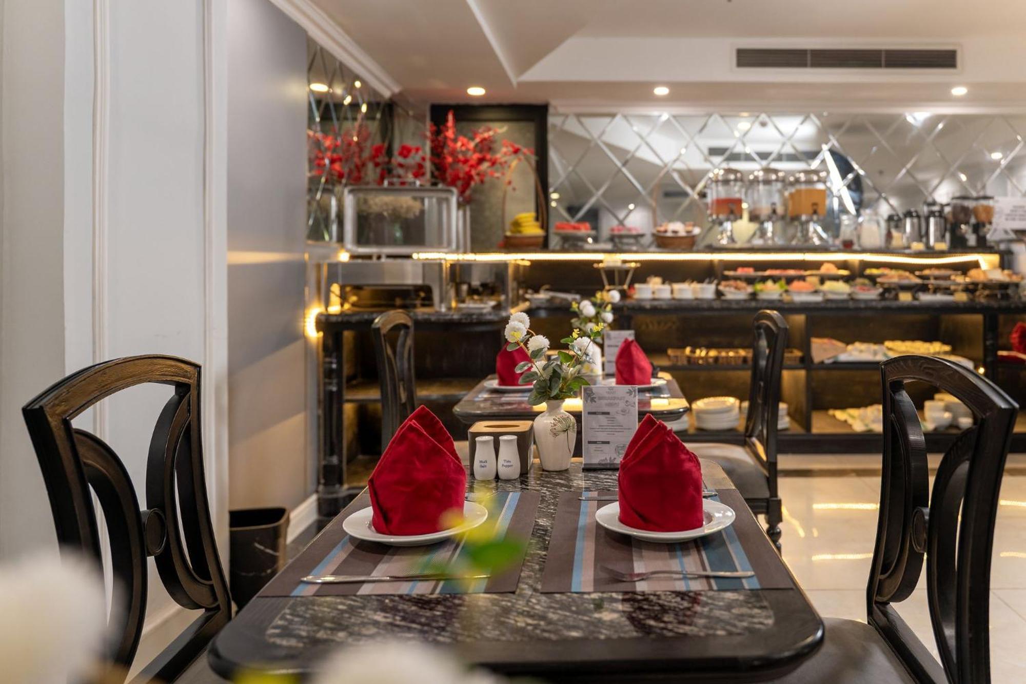 Amara Hanoi Hotel And Spa Экстерьер фото
